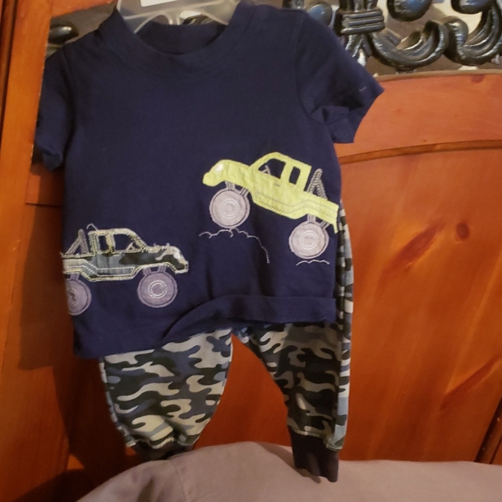 2-piece light weight outfit